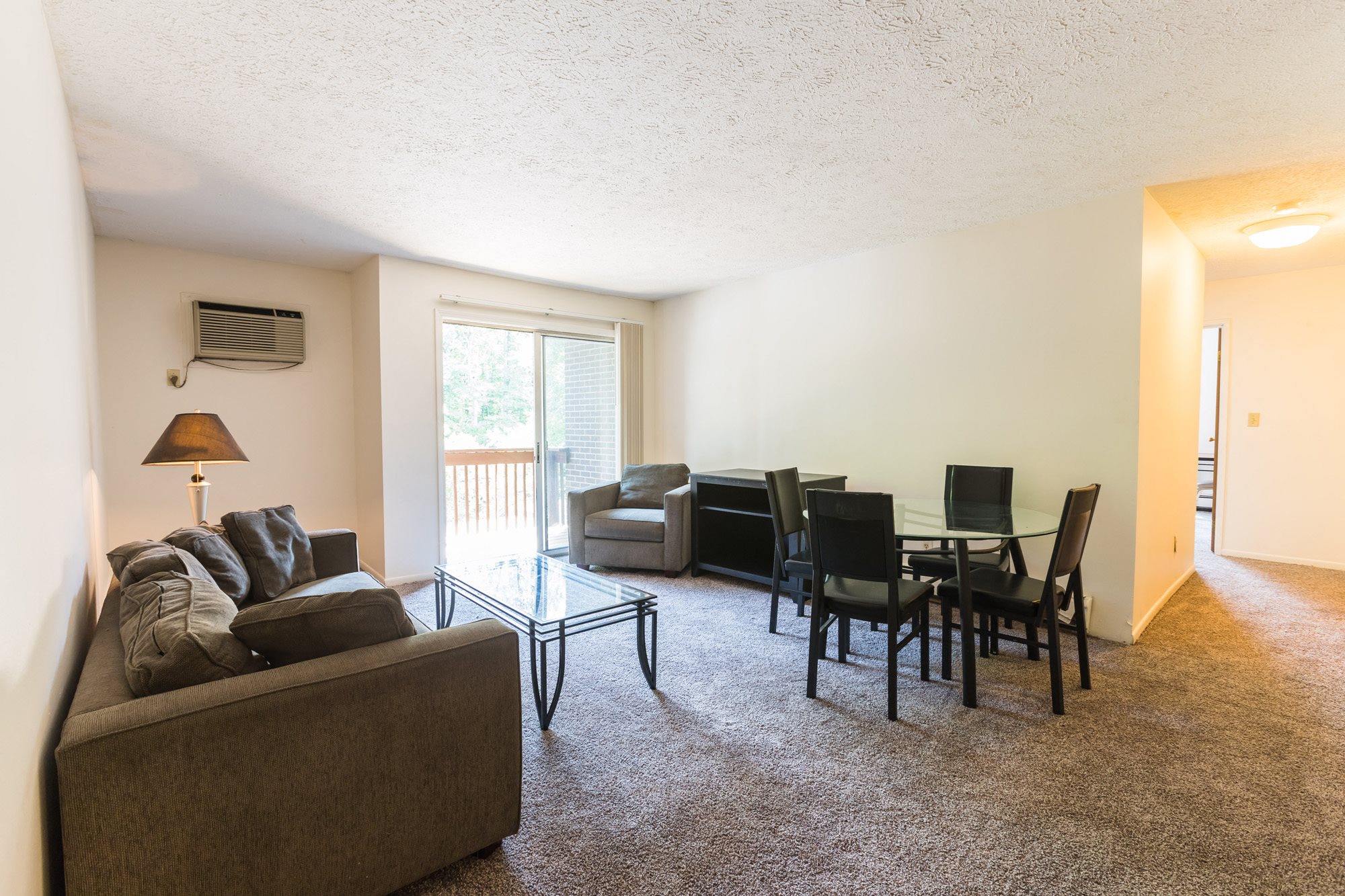 Waters Edge Apartments | Apartments in East Lansing, MI 